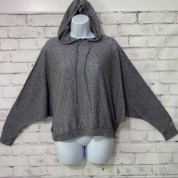 Hooded Top - Picture 1 of 4